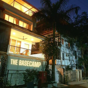 The Basecamp, Triviastays